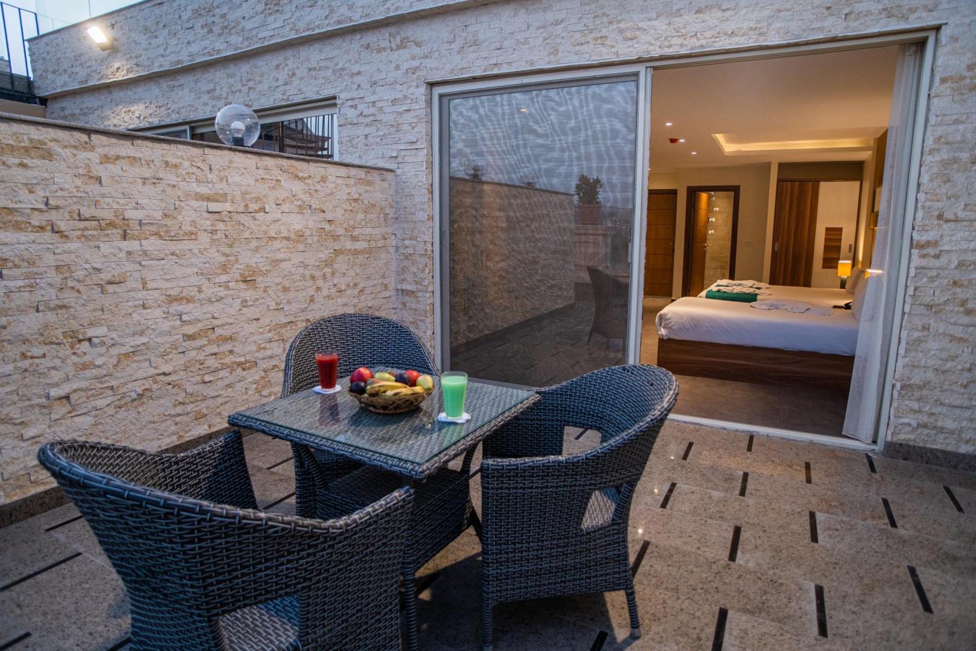 New Top Pyramids Hotel Il Il Cairo Esterno foto