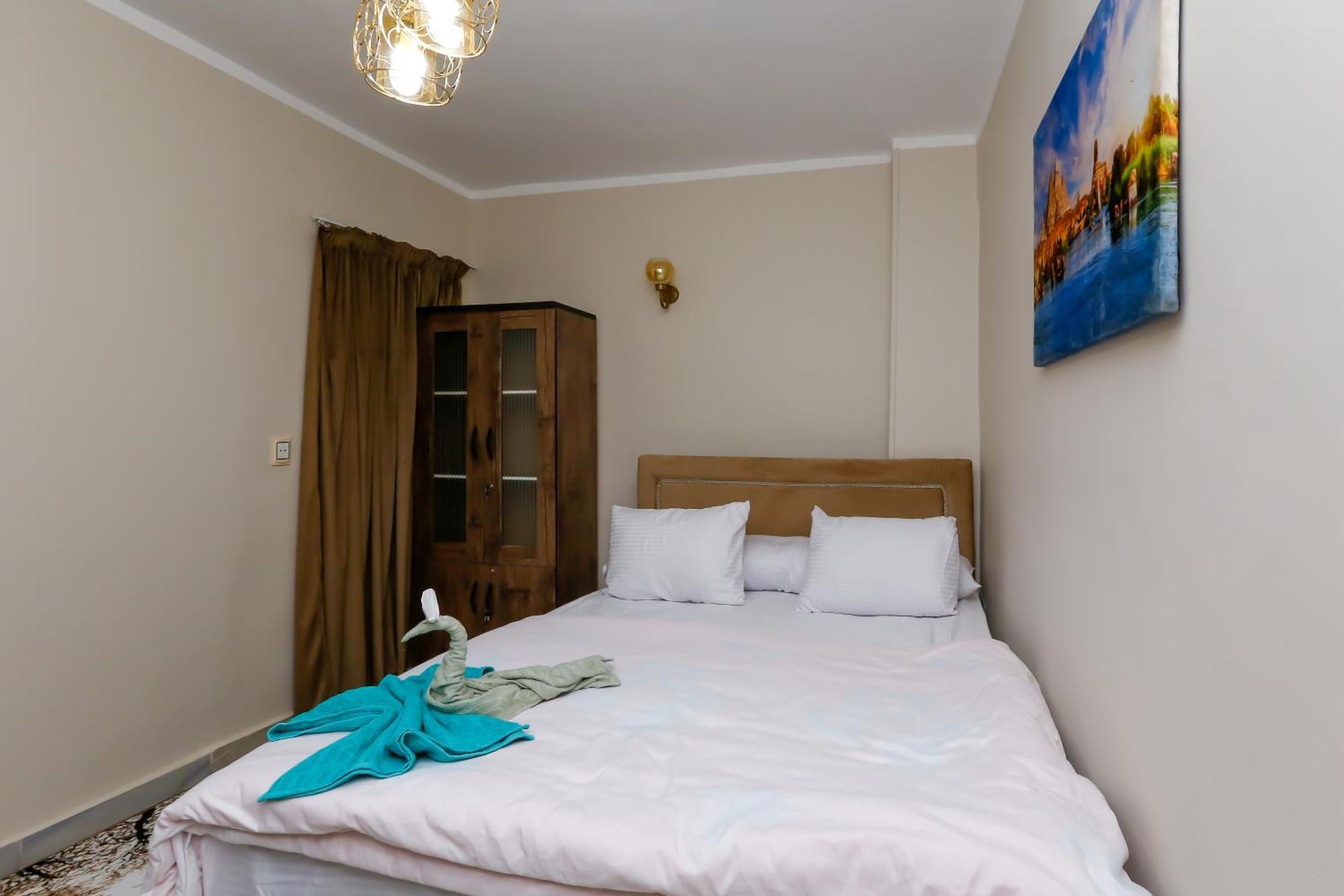 Appartamento Sunrise Jacuzzi & Pyramids View Il Il Cairo Esterno foto
